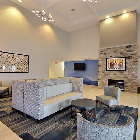 Holiday Inn Express Hotel & Suites Milwaukee Airport By Ihg מראה חיצוני תמונה
