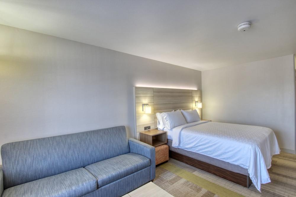 Holiday Inn Express Hotel & Suites Milwaukee Airport By Ihg מראה חיצוני תמונה