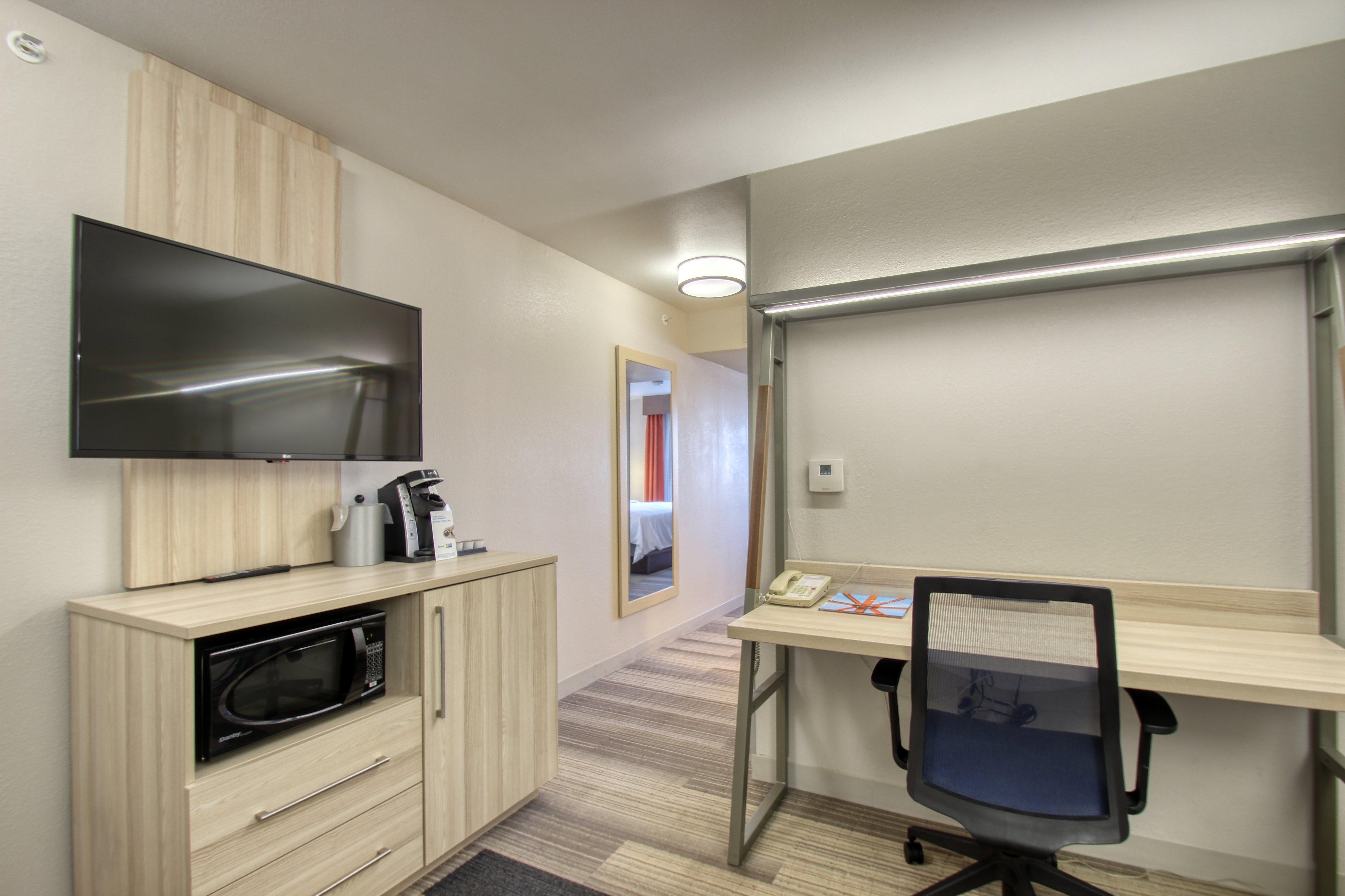 Holiday Inn Express Hotel & Suites Milwaukee Airport By Ihg מראה חיצוני תמונה