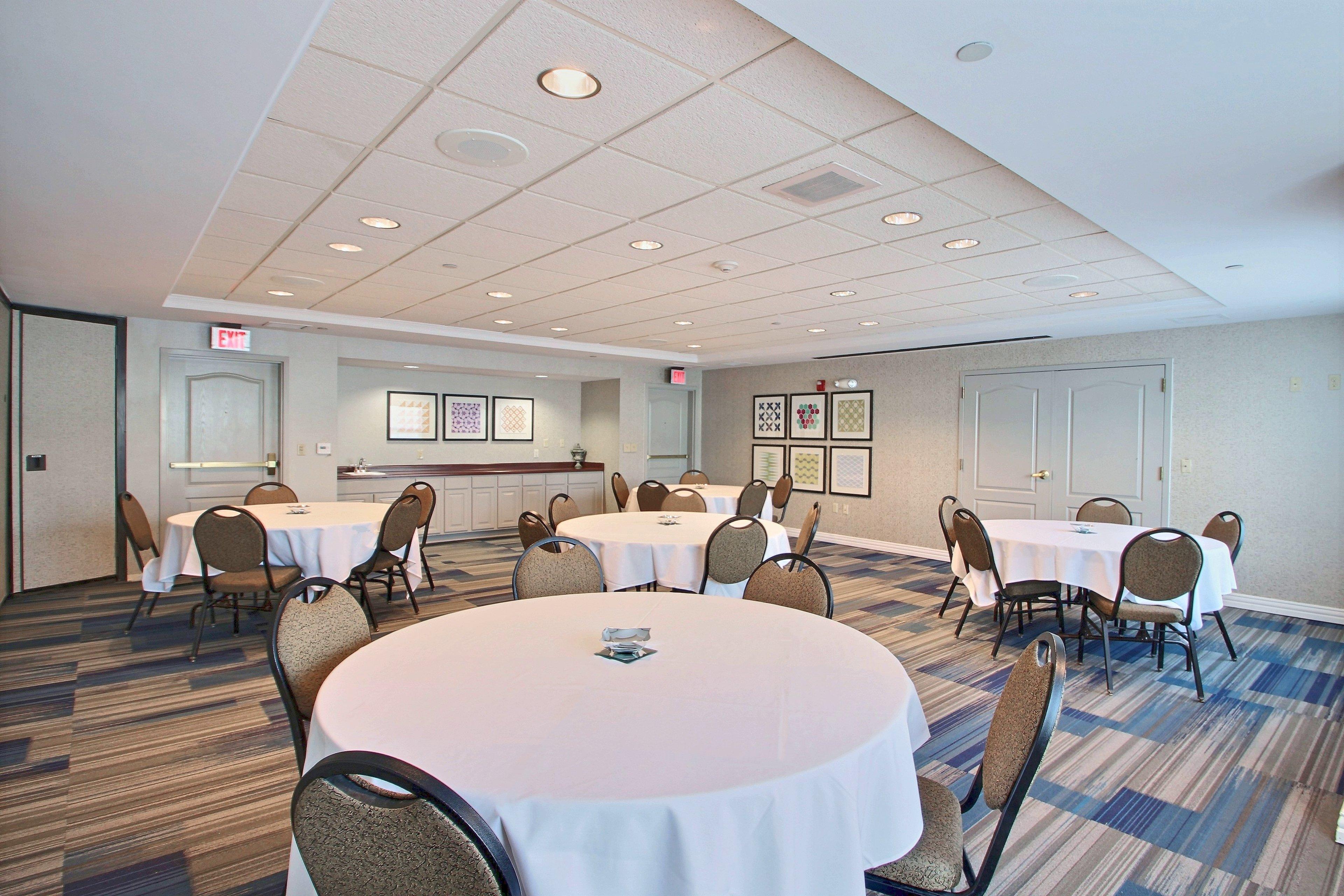 Holiday Inn Express Hotel & Suites Milwaukee Airport By Ihg מראה חיצוני תמונה