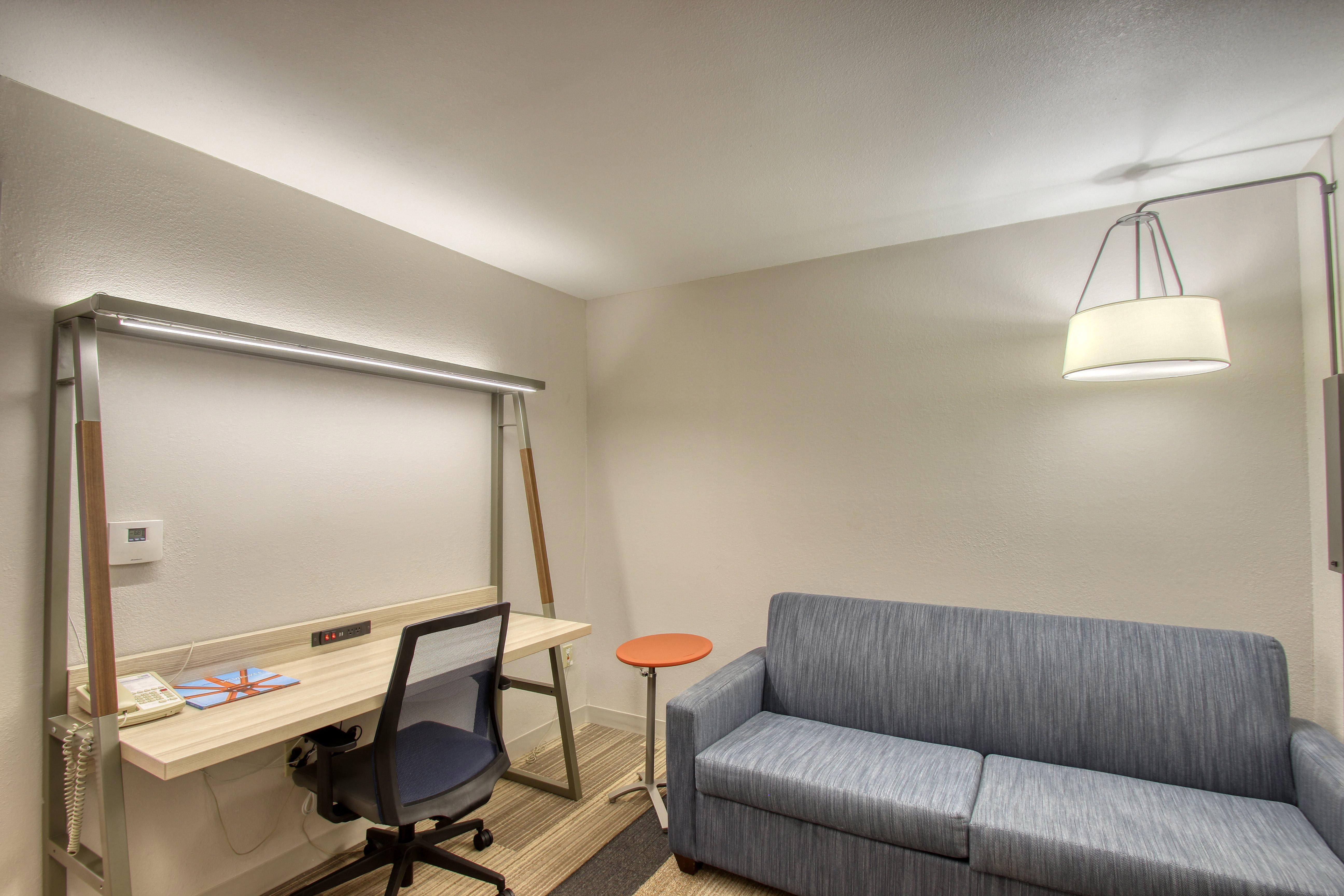 Holiday Inn Express Hotel & Suites Milwaukee Airport By Ihg מראה חיצוני תמונה