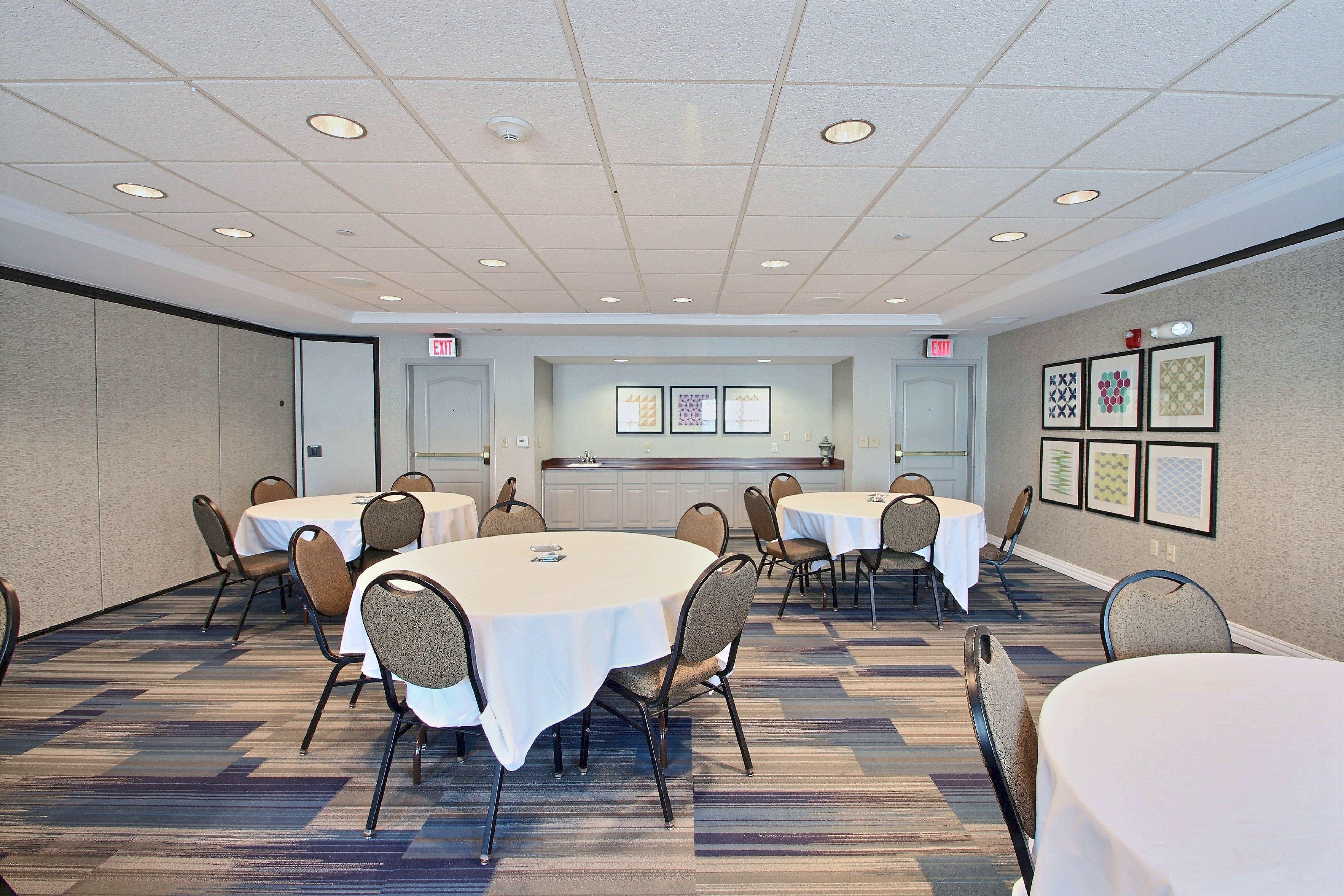 Holiday Inn Express Hotel & Suites Milwaukee Airport By Ihg מראה חיצוני תמונה
