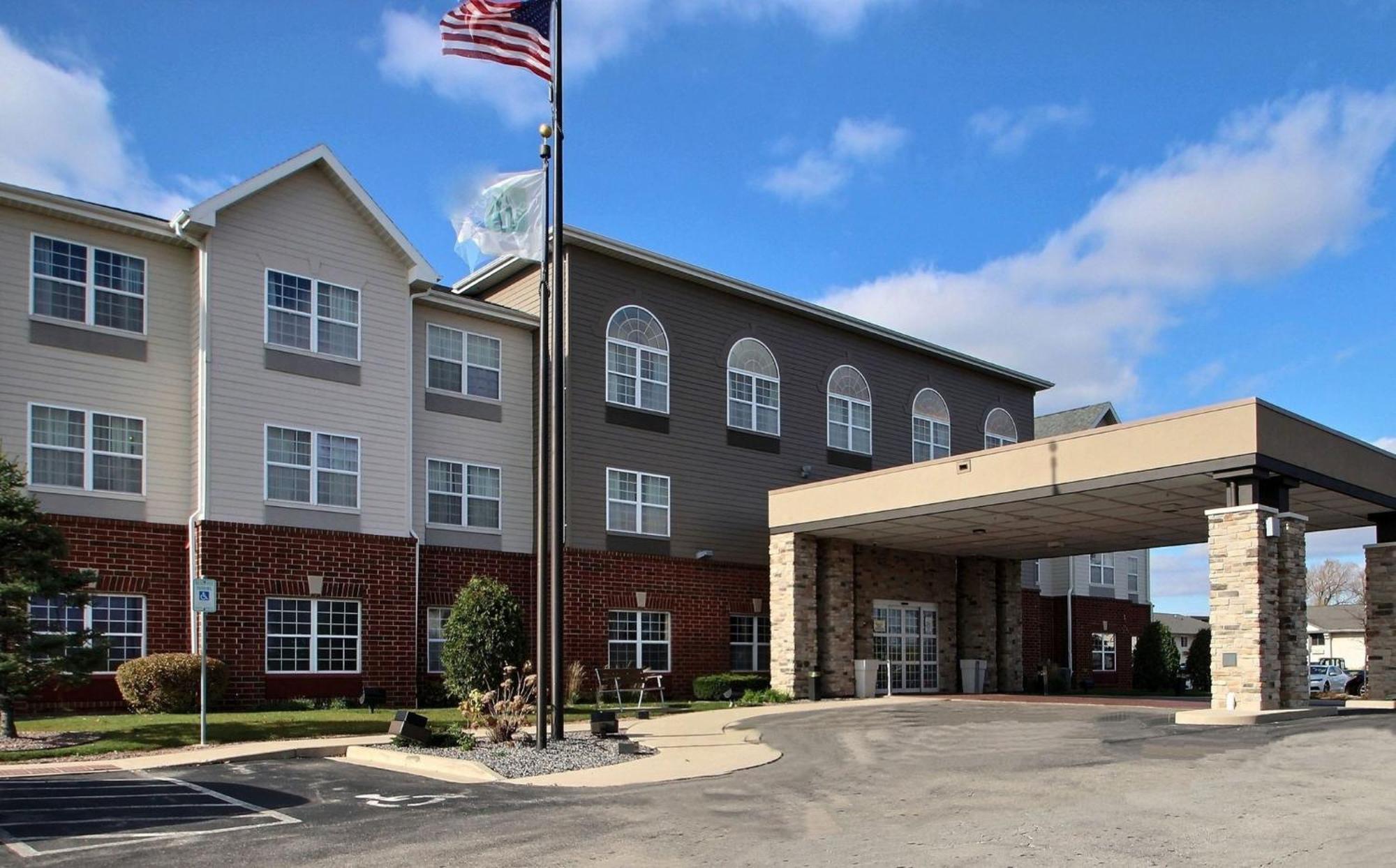 Holiday Inn Express Hotel & Suites Milwaukee Airport By Ihg מראה חיצוני תמונה